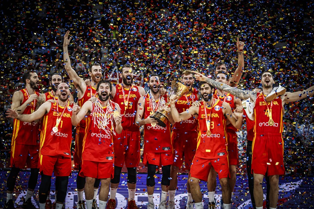Espanja juhli edellisissä MM-kisoissa 2019. Kuva: FIBA