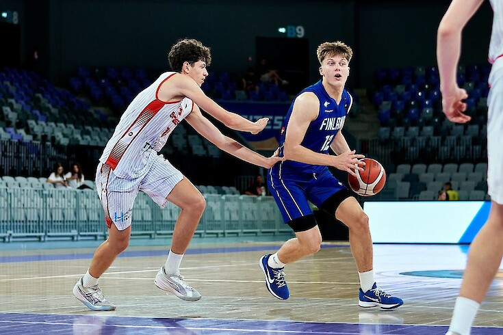Samu Adler oli tänään Suomen paras pistemies. Kuva: FIBA